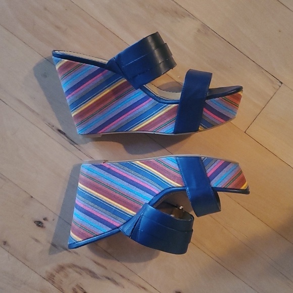 Nine West Navy Lara Striped ~4" Wedge Sz. 9 Sandal - Picture 2 of 13